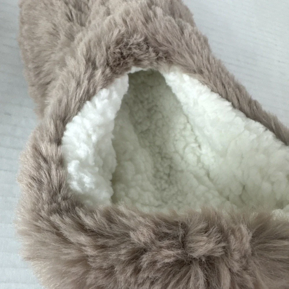 Auden Women's 0772 M/L 8-12 Faux Fur Slipper‎ Socks Taupe Gripper Bottom NWT